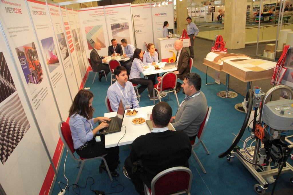 Exhibition Area (325)